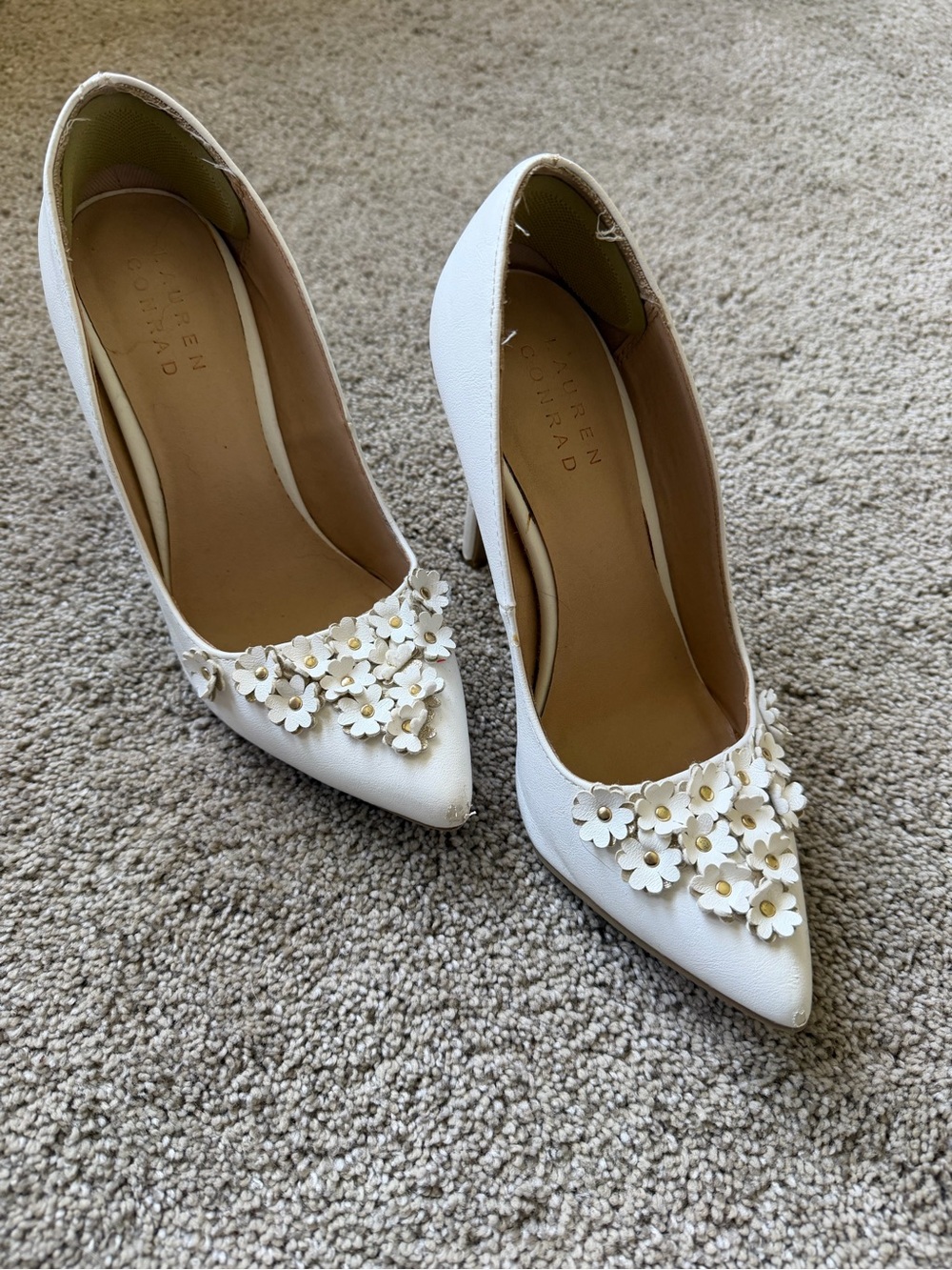 LC Lauren Conrad White Pointed-Toe Pumps with Floral Appliqués